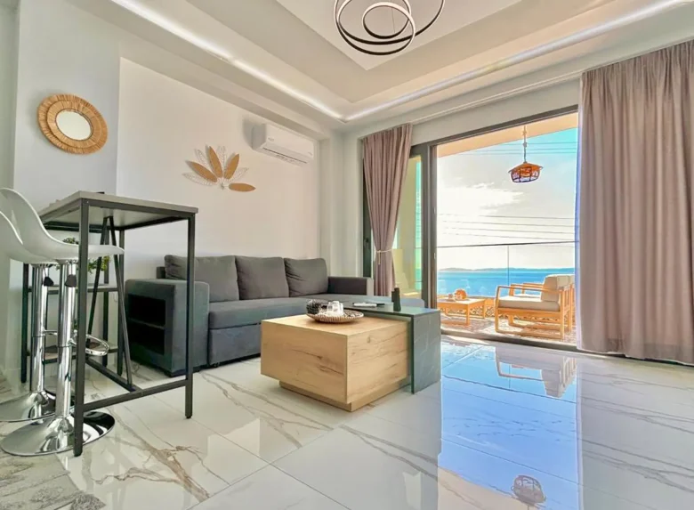 N.M Seafront suite , Neos Marmaras sithonia