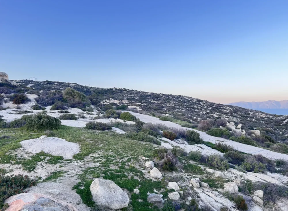 For sale plot land in kriaritsi halkidiki sithonia, 500sqm buildable, 93 meters from the beach